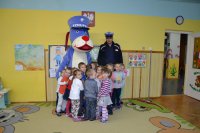 Policjant ze Sznupkiem u przedszolaków