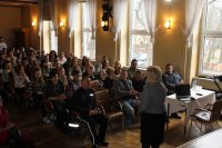Uczestnicy warsztatów na szkolnej auli