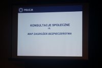 Slajd z napisem konsultacje społeczne na temat map zagrożeń