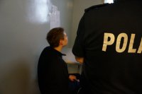 Wandal w policyjnym areszcie