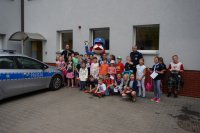 Pamiątkowe zdjęcie w KPP