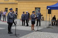Uroczysty apel na dziedzińcu zamkowym