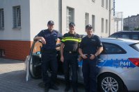 Policjanci przed służbą w terenie