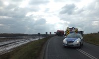 Policjanci w Lubszy na miejscu wypadku