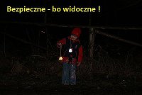 Dziecko w odblaskach jest widoczne i bezpieczne