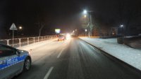Policjanci na miejscu wypadku
