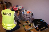 Policjant zabezpieczył podrobiony towar