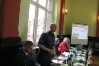 Komendant mł. insp. Rafał Kuter na sesji Rady Powiatu