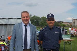 Od lewej Wójt Gminy Koszęcin i Pierwszy Zastępca Komendanta Wojewódzkiego Policji