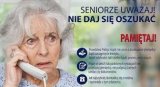 Na zdjęciu starsza osoba z słuchawką w ręku - plakat