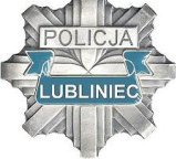 Na zdjęciu policyjna gwiazda z napisem policja Lubliniec.