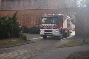 Na zdjęciu widoczny samochód straży pożarnej.