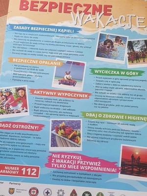 na zdjęciu widoczna jest ulotka informacyjna na temat bezpieczeństwa podczas wakacji